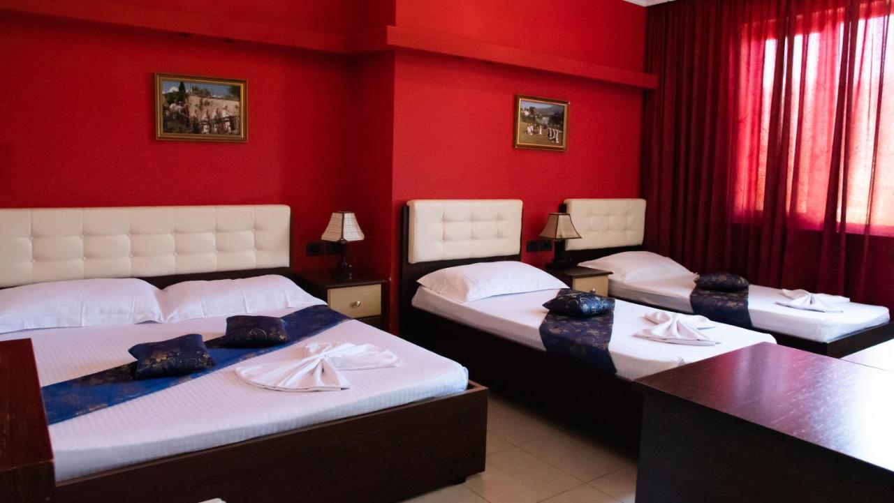 Alvero Hotel Përmet エクステリア 写真