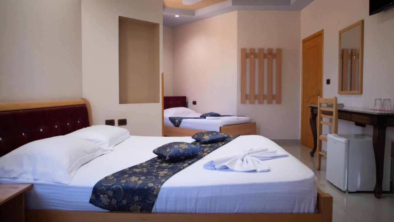 Alvero Hotel Përmet エクステリア 写真